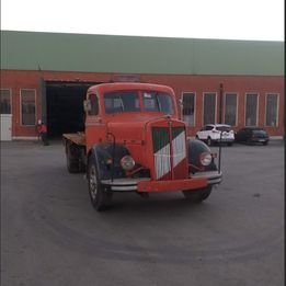 Autocarro Lancia Esatau 112