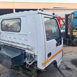Cabina ISUZU q 75