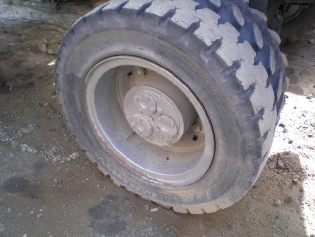 Gabbero | PNEUMATICI PIENI N.90020 MARCA SOLIDEAL